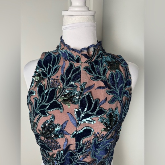 Elliatt Josie Top in Multi - Picture 3 of 11